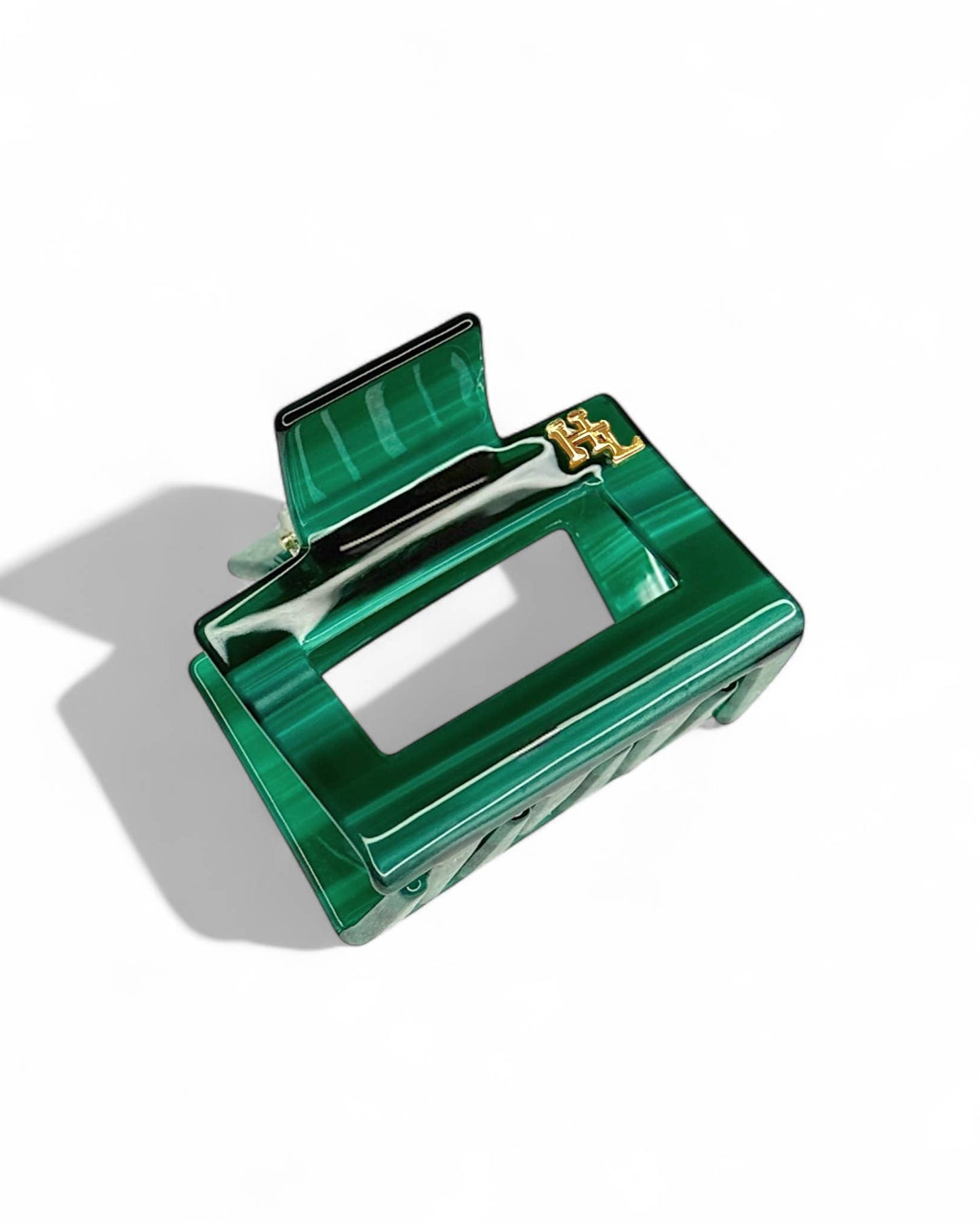 The HoneyLux Ecofriendly Acetate Midi Clip in Emerald on a white background