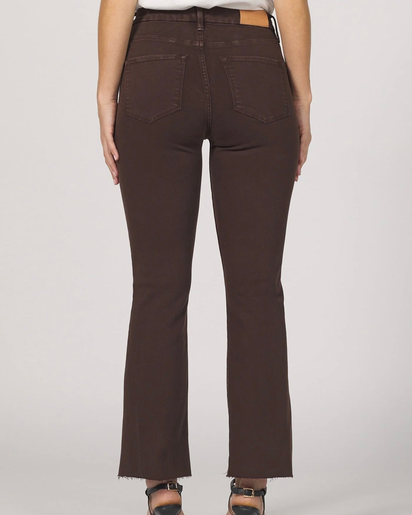 Jeanne Flare Jean - Dark Oak