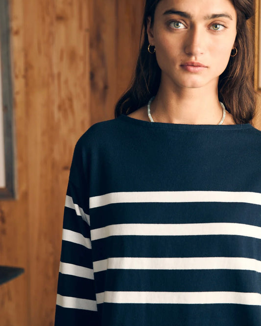 Model wearing Faherty Sport Jersey Long sleeve Tee In Navy/White close up