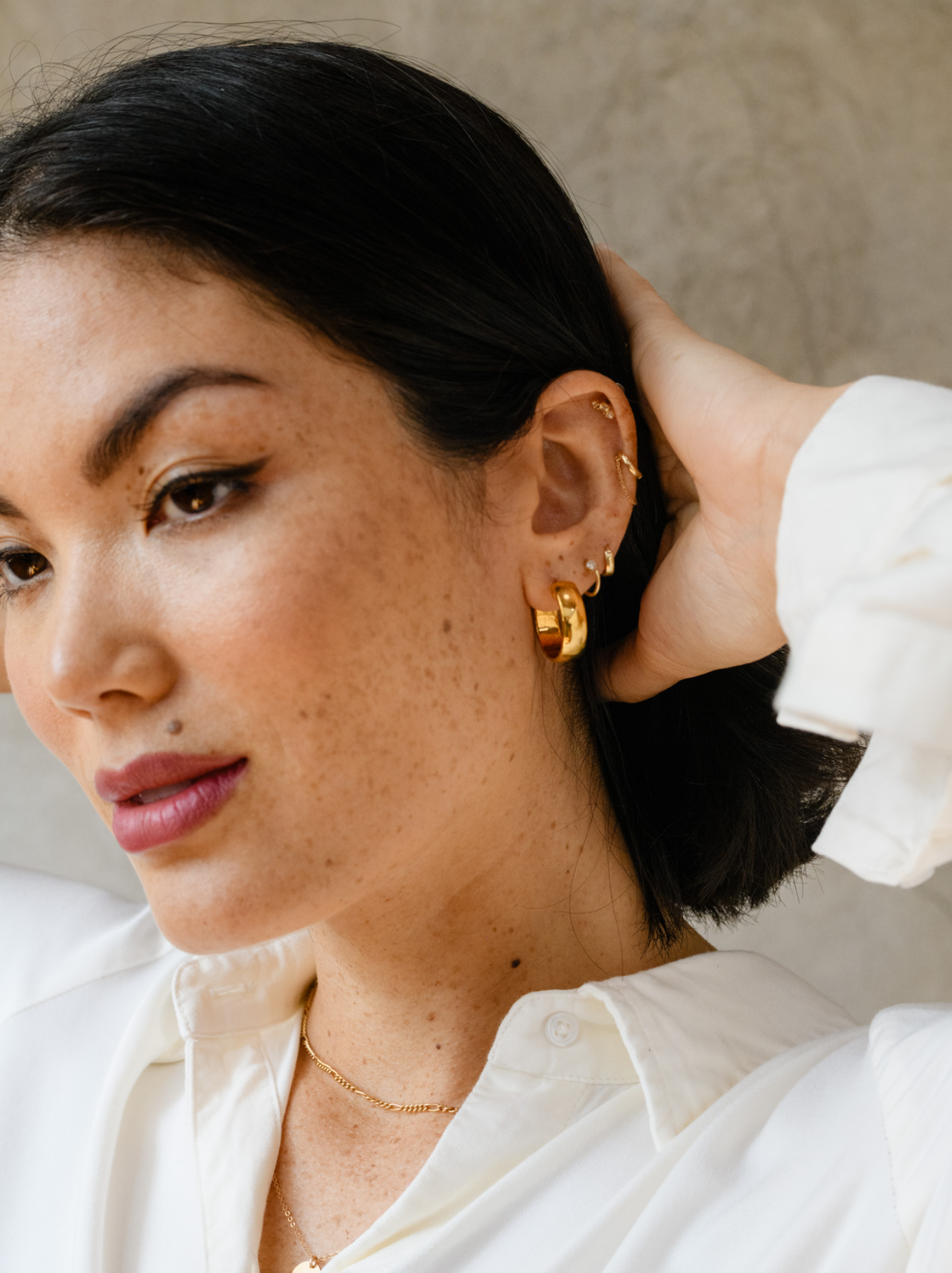 Stride Hoops: 18k Gold Plated