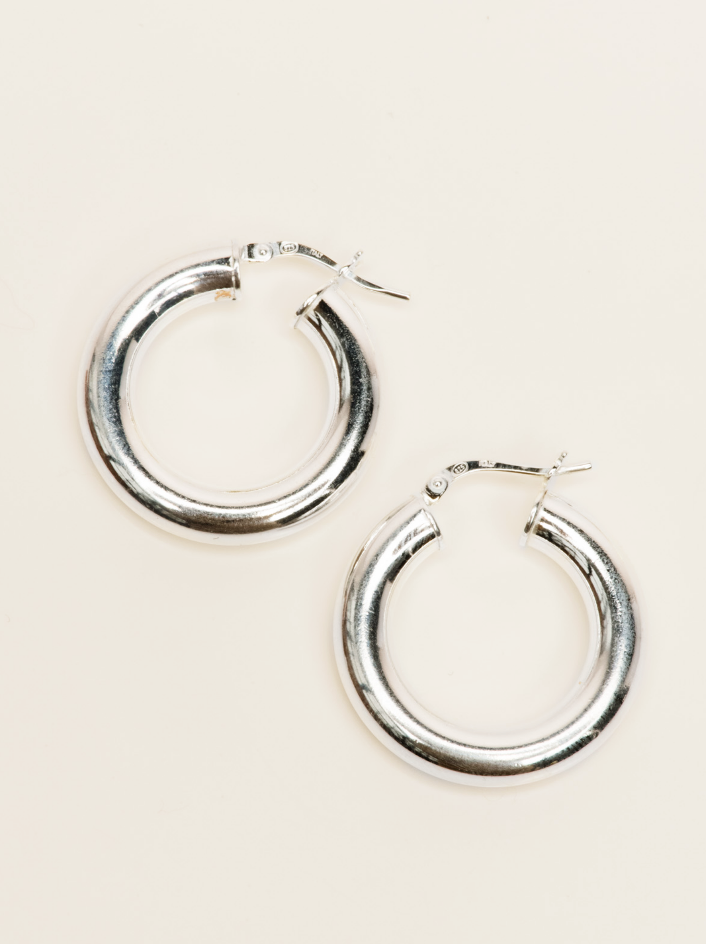 Air Hoops: 18k Gold Plated