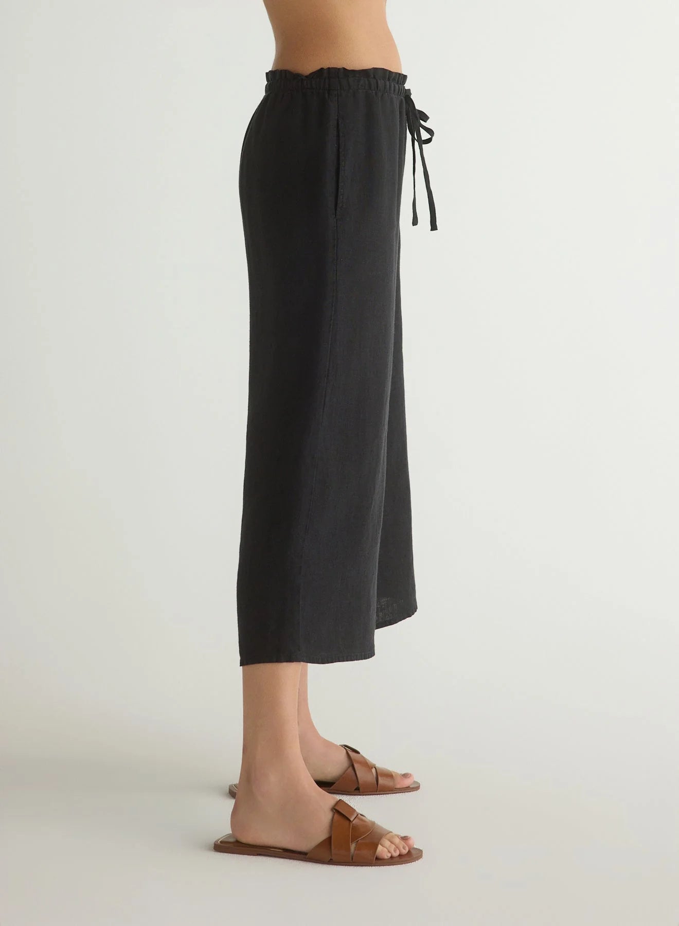 Ruffle Waist Wide Leg Crop - Black