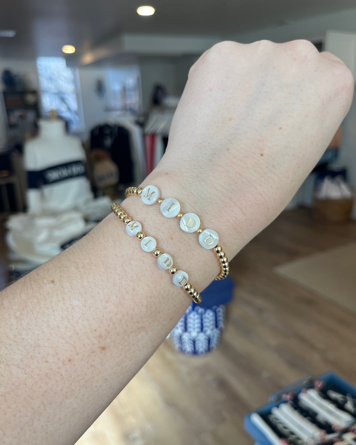 AQ MIDD Stretch Bracelets