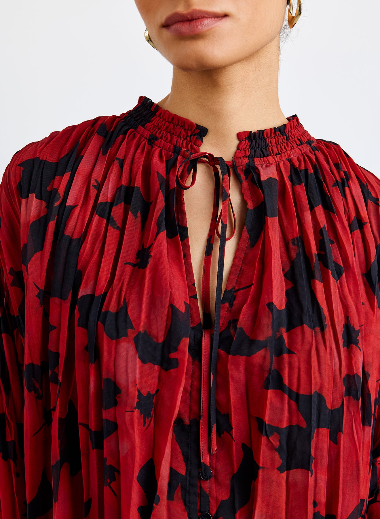 B2020-K34-300 - L/S PLEATED SMOCKED BUTTON DOWN