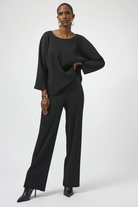 Relaxed Pleated Trousers | Black