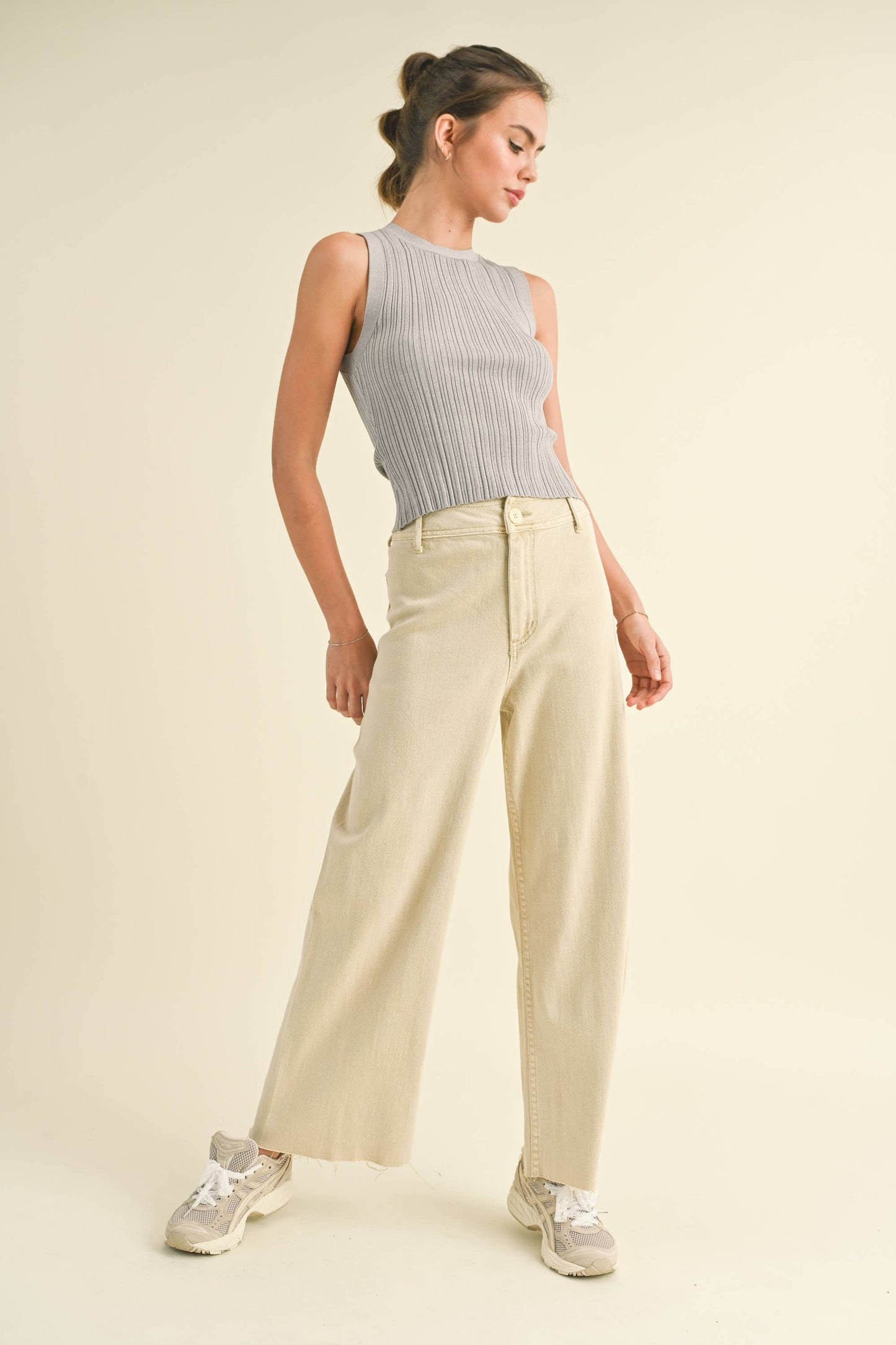 STRAIGHT WIDE LEG DENIM PANTS: MAROON