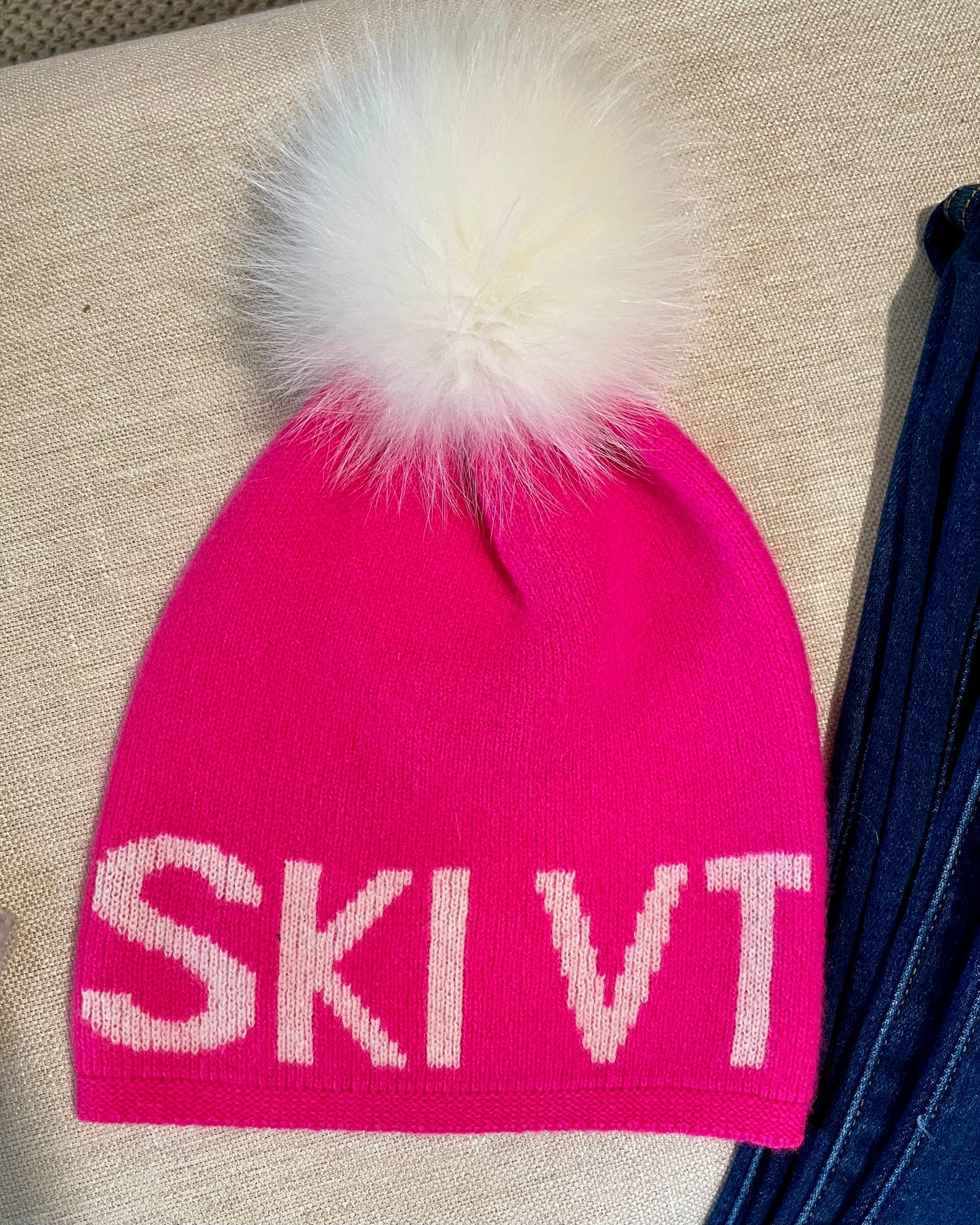 100% Cashmere SKI VT Pom Pom Hat