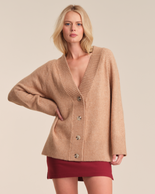 Model is wearing 525 America MILLER OVERSIZED COZY CARDIGAN in Fawn Heather on a white background.