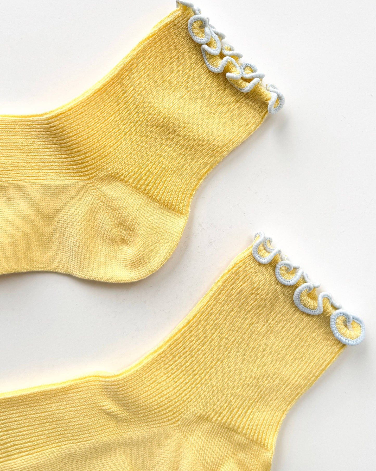 The Petite Ruffled Modal Socks