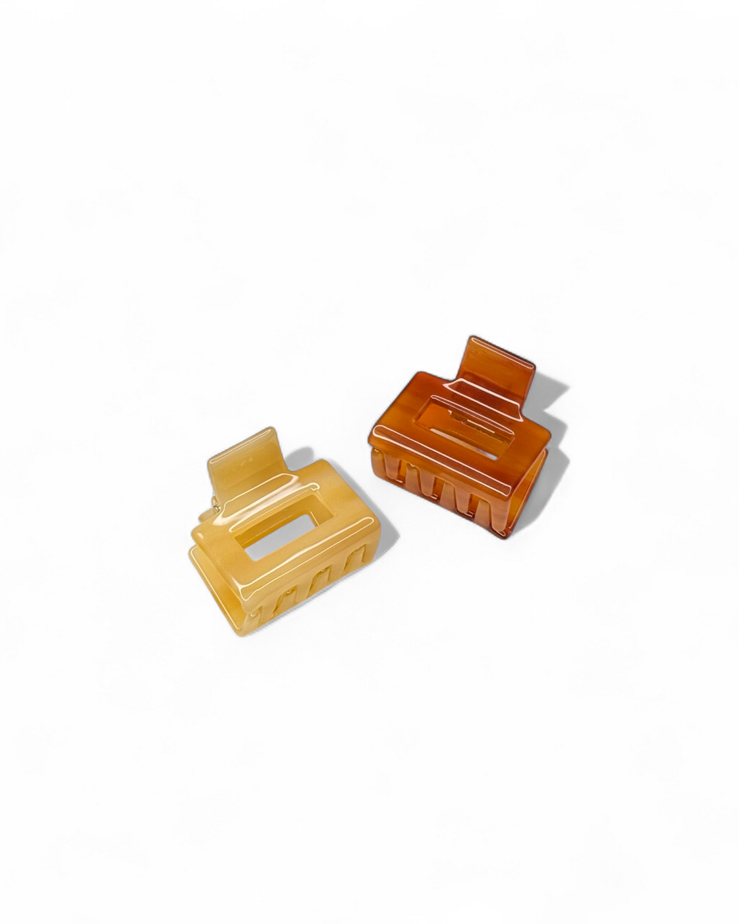 The HoneyLux Acetate Mini Square Claws in the color Blonde on a white background