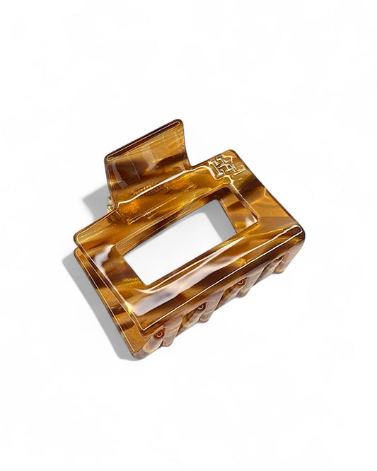 The HoneyLux Ecofriendly Acetate Midi Clip in the color Hazel Honey on a white background