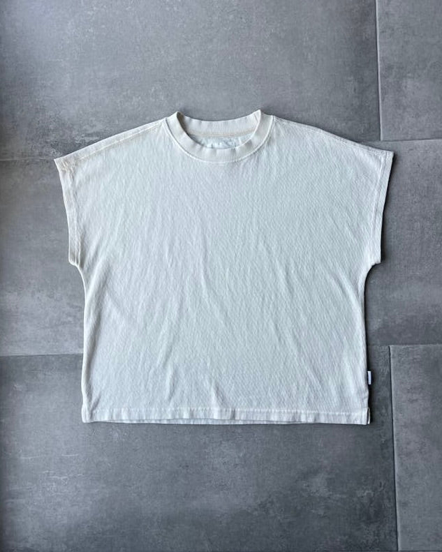 Image of Le Bon Shoppe-Jeanne Tee on a grey background